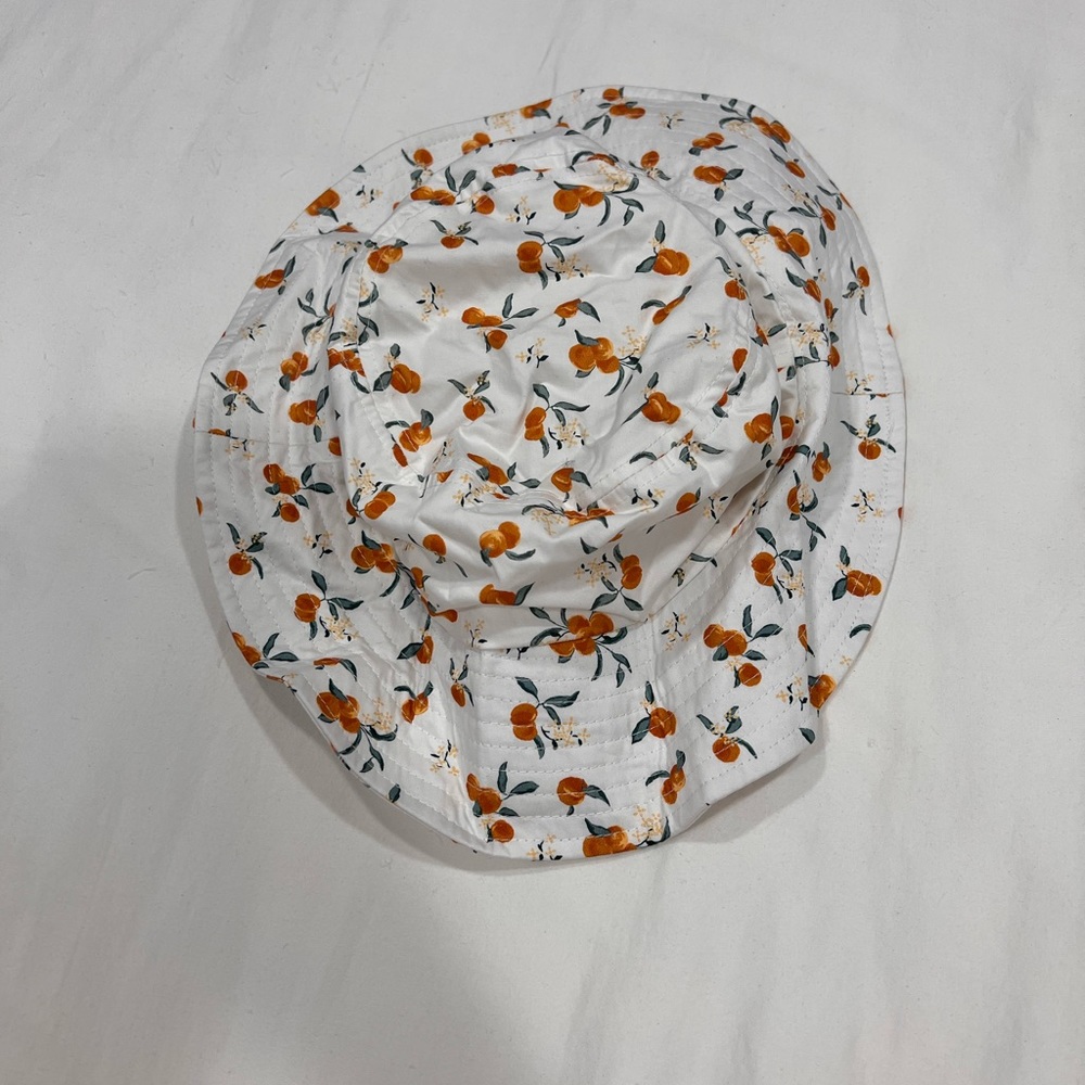 Abercrombie & Fitch Peach Bucket Hat